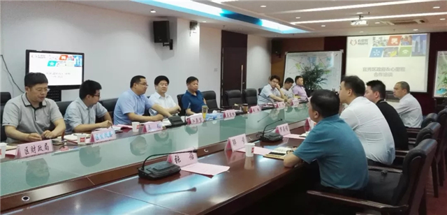 吴传斗,宜秀区发改委主任陆超,区教育局长徐永生,区财政局长耿仁平,区
